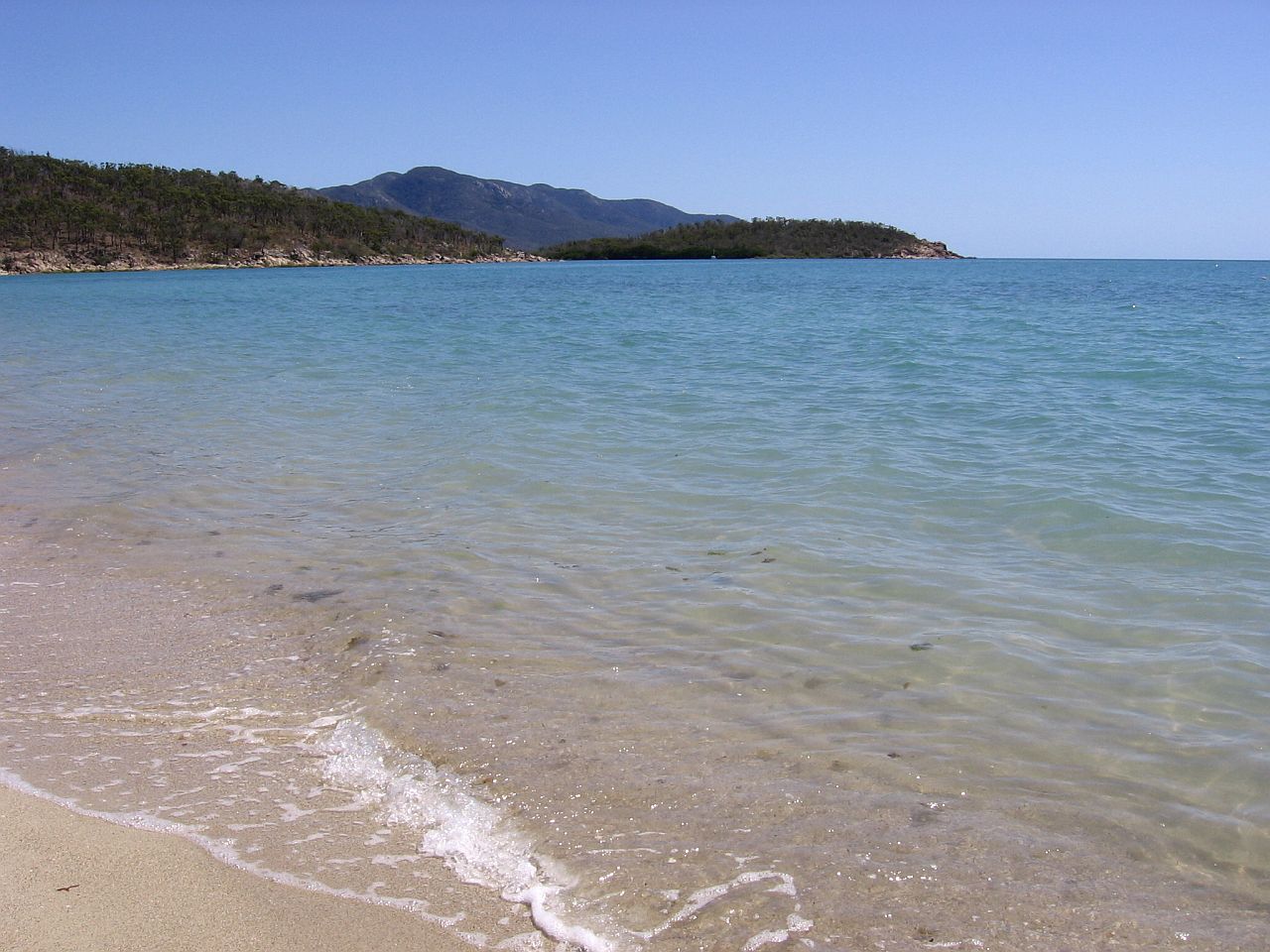 BOWEN > DINGO BEACH > AIRLIE BEACH > SHUTE HARBOUR > PROSERPINE