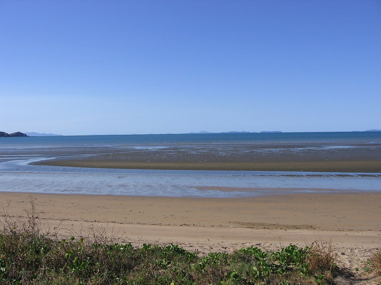 BOWEN > DINGO BEACH > AIRLIE BEACH > SHUTE HARBOUR > PROSERPINE